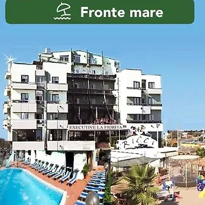 Executive La Fiorita Отель Римини